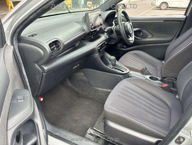 TOYOTA YARIS 2021 Image 9