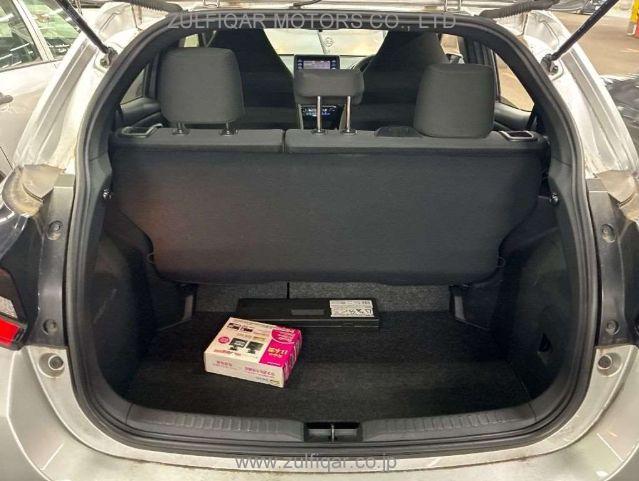 TOYOTA YARIS 2021 Image 11