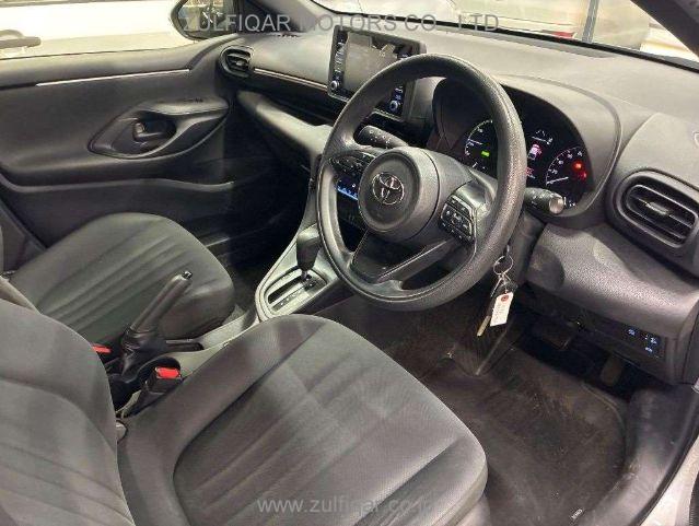 TOYOTA YARIS 2021 Image 7