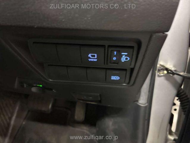 TOYOTA YARIS 2021 Image 9